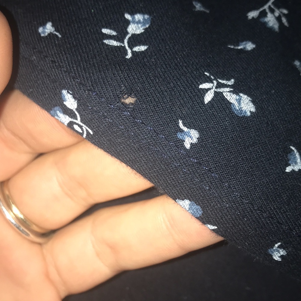 BRANDY MELVILLE TEE - Picture 5 of 5